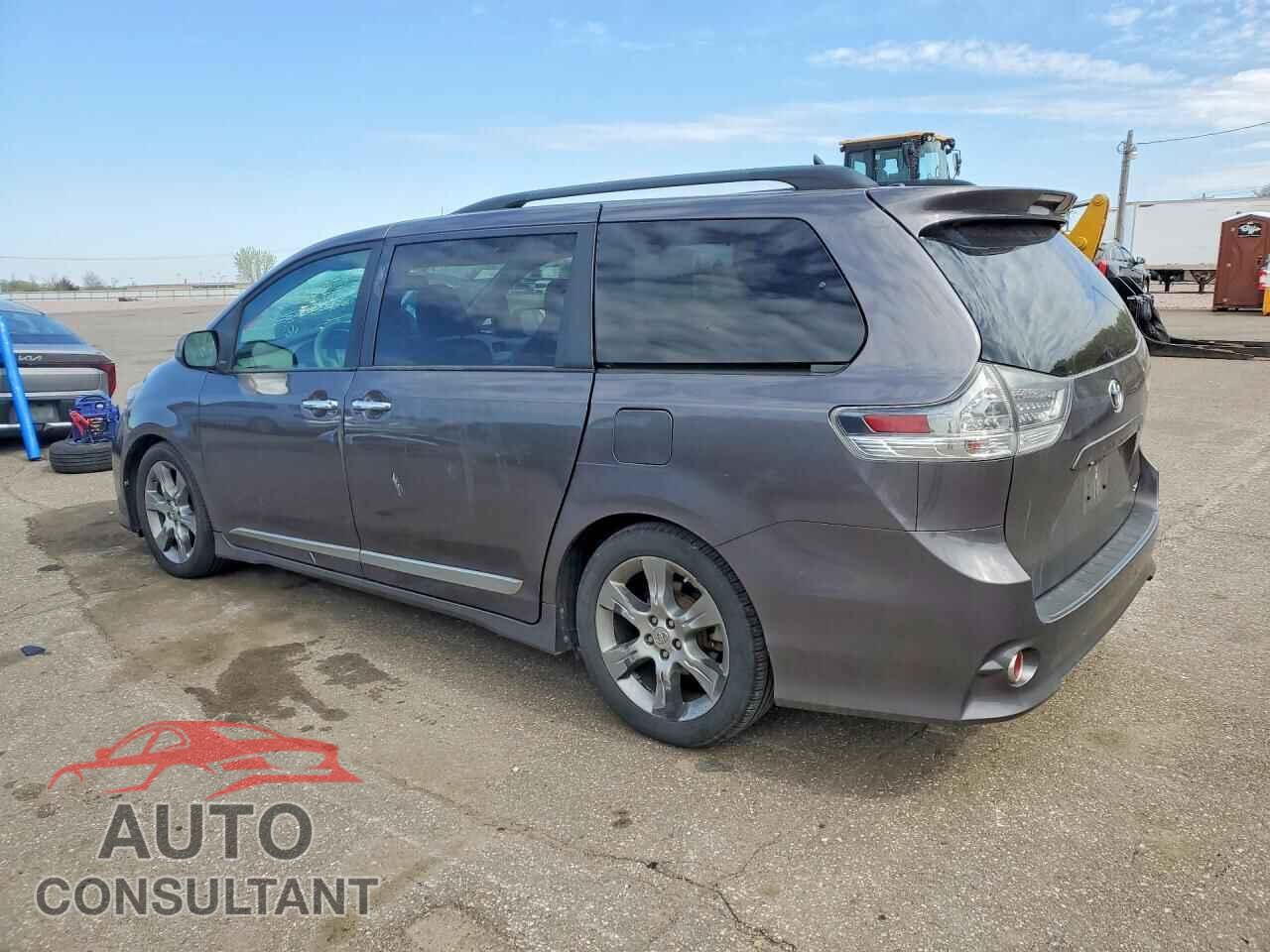 TOYOTA SIENNA 2013 - 5TDXK3DC8DS333760