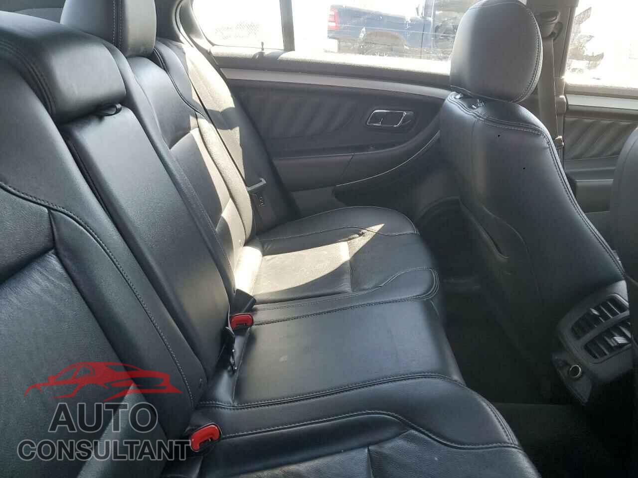 FORD TAURUS 2014 - 1FAHP2E88EG160012