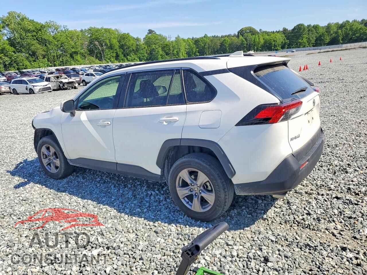 TOYOTA RAV4 2024 - JTMP1RFV9RD108366