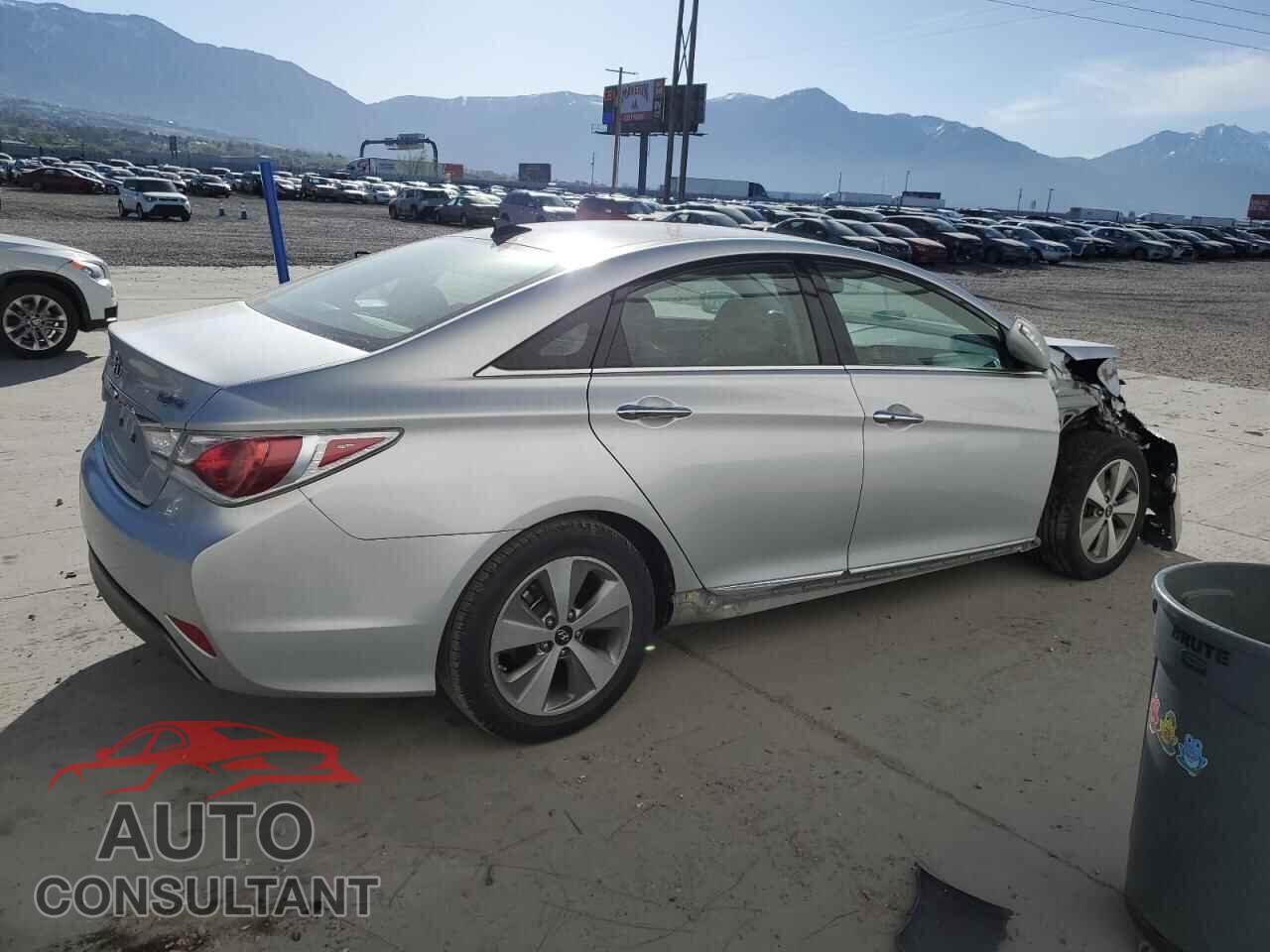 HYUNDAI SONATA 2012 - KMHEC4A40CA046878