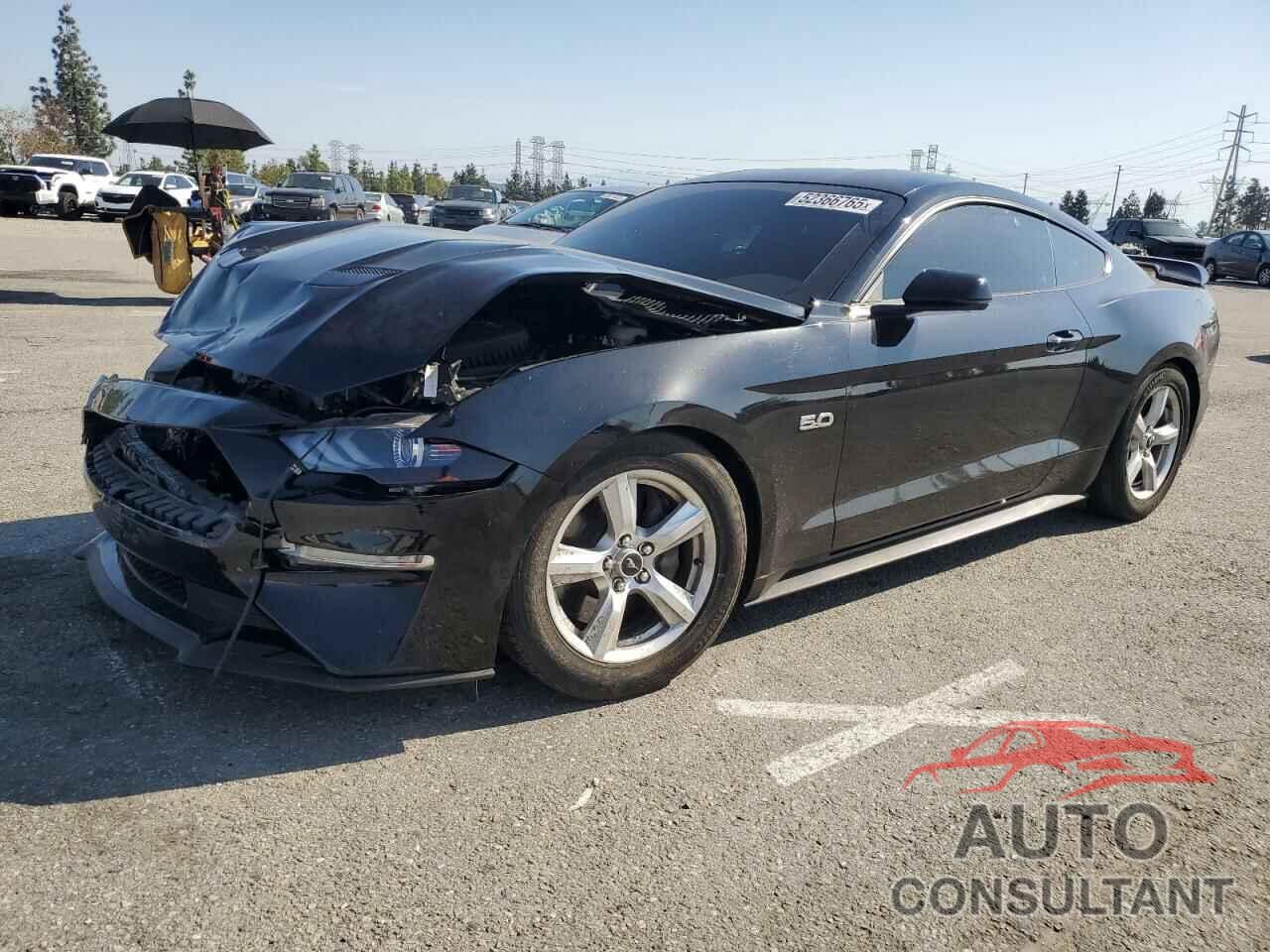 FORD MUSTANG 2020 - 1FA6P8CF3L5136351