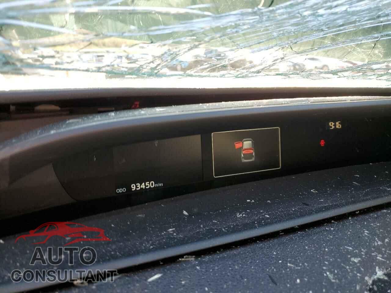 TOYOTA PRIUS 2019 - JTDKARFU7K3095131