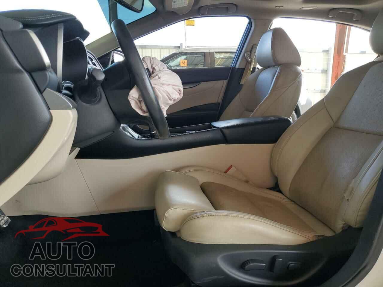 NISSAN MAXIMA 2018 - 1N4AA6AP8JC366830