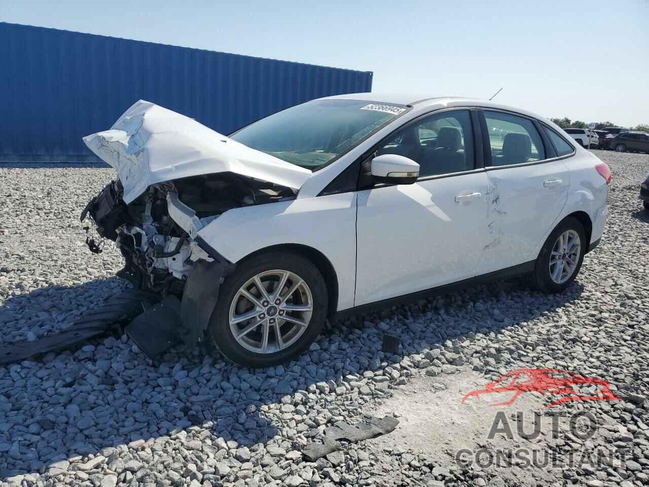 FORD FOCUS 2017 - 1FADP3F28HL202219