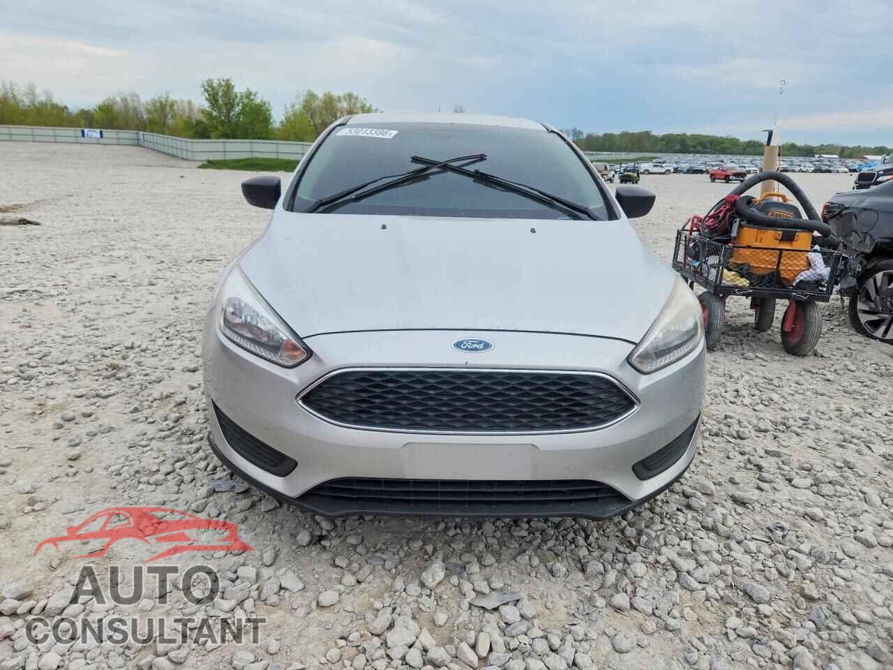 FORD FOCUS 2017 - 1FADP3E24HL322326