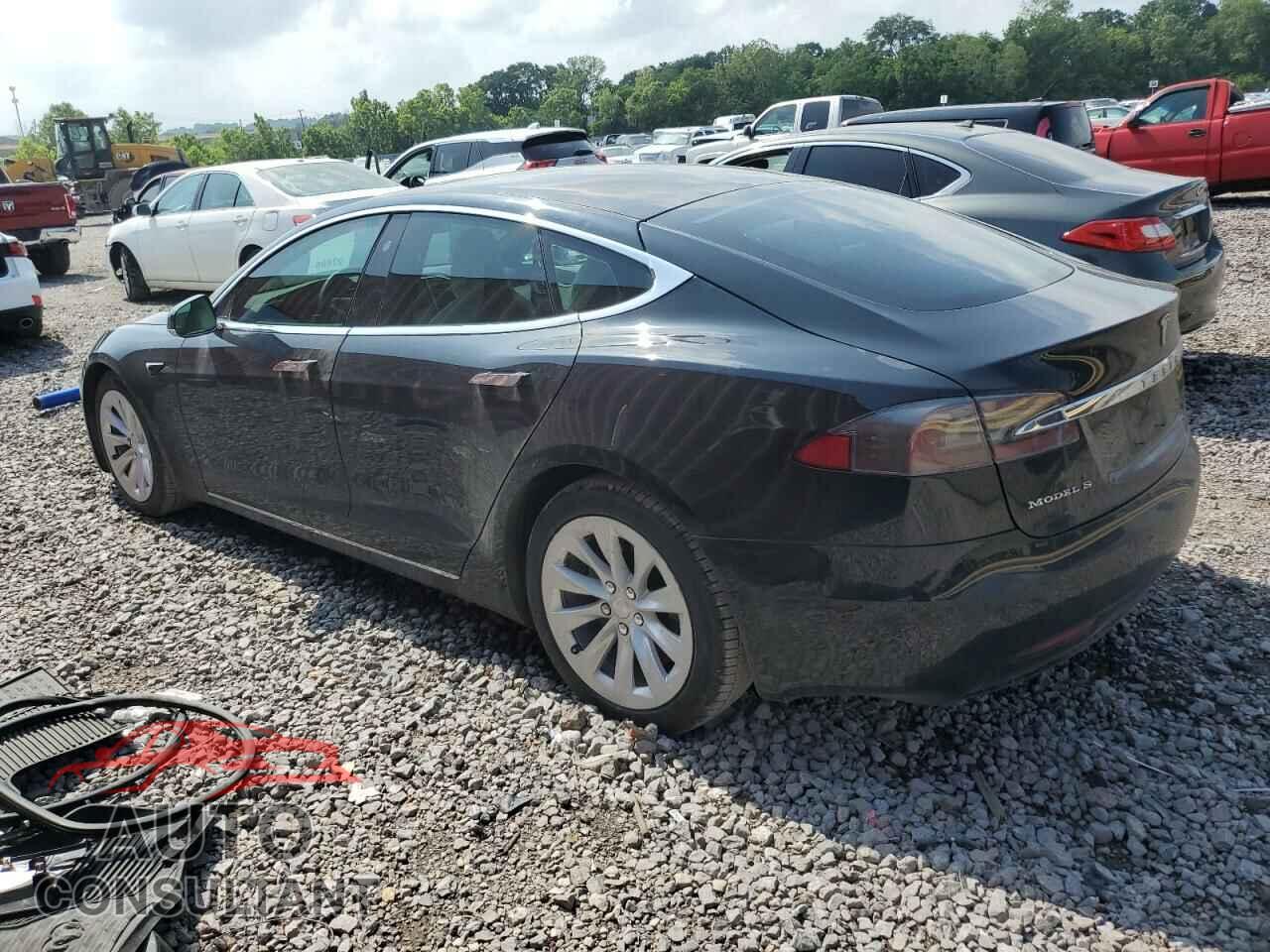 TESLA MODEL S 2017 - 5YJSA1E25HF219345