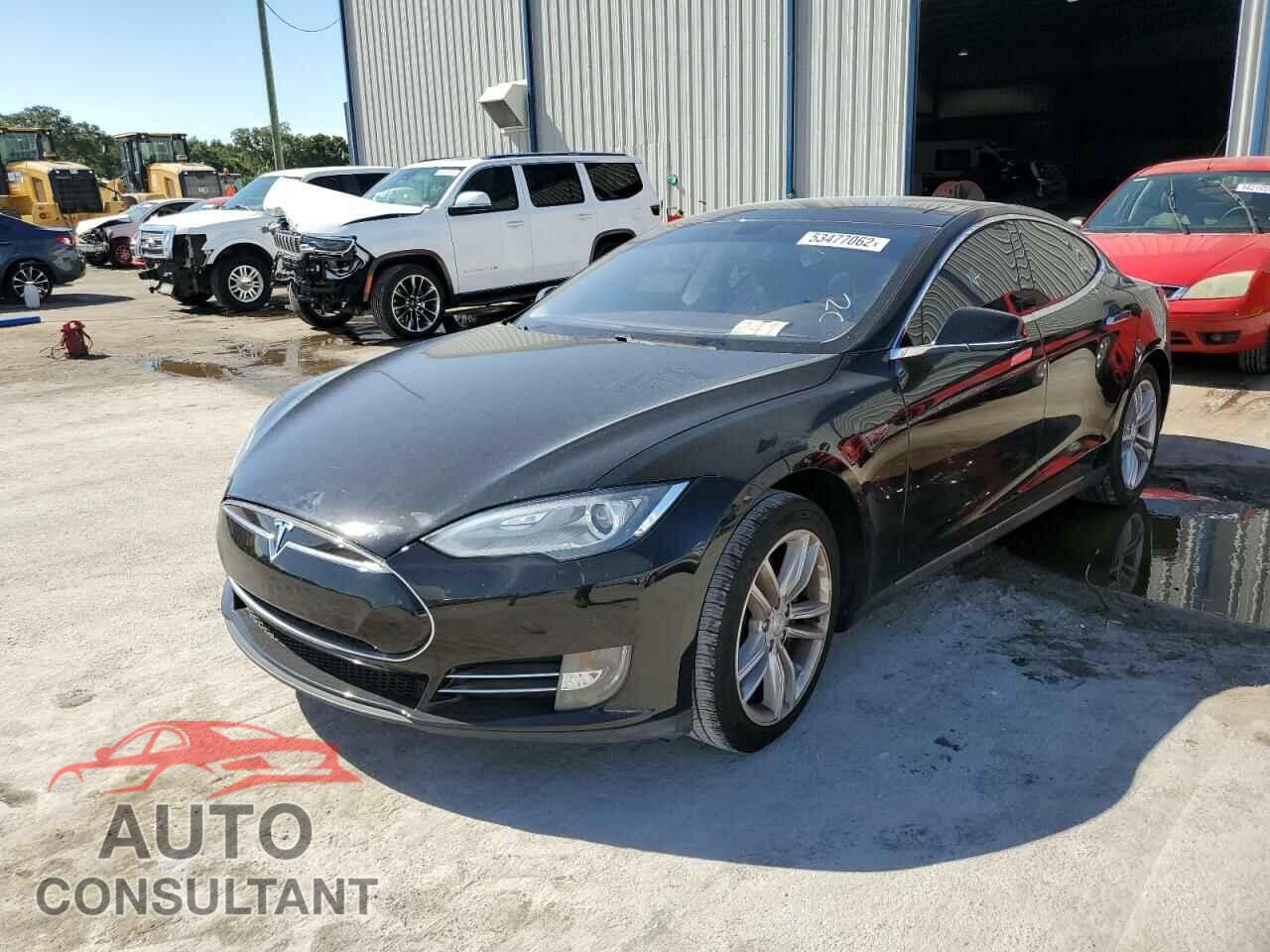 TESLA MODEL S 2013 - 5YJSA1CN3DFP20614
