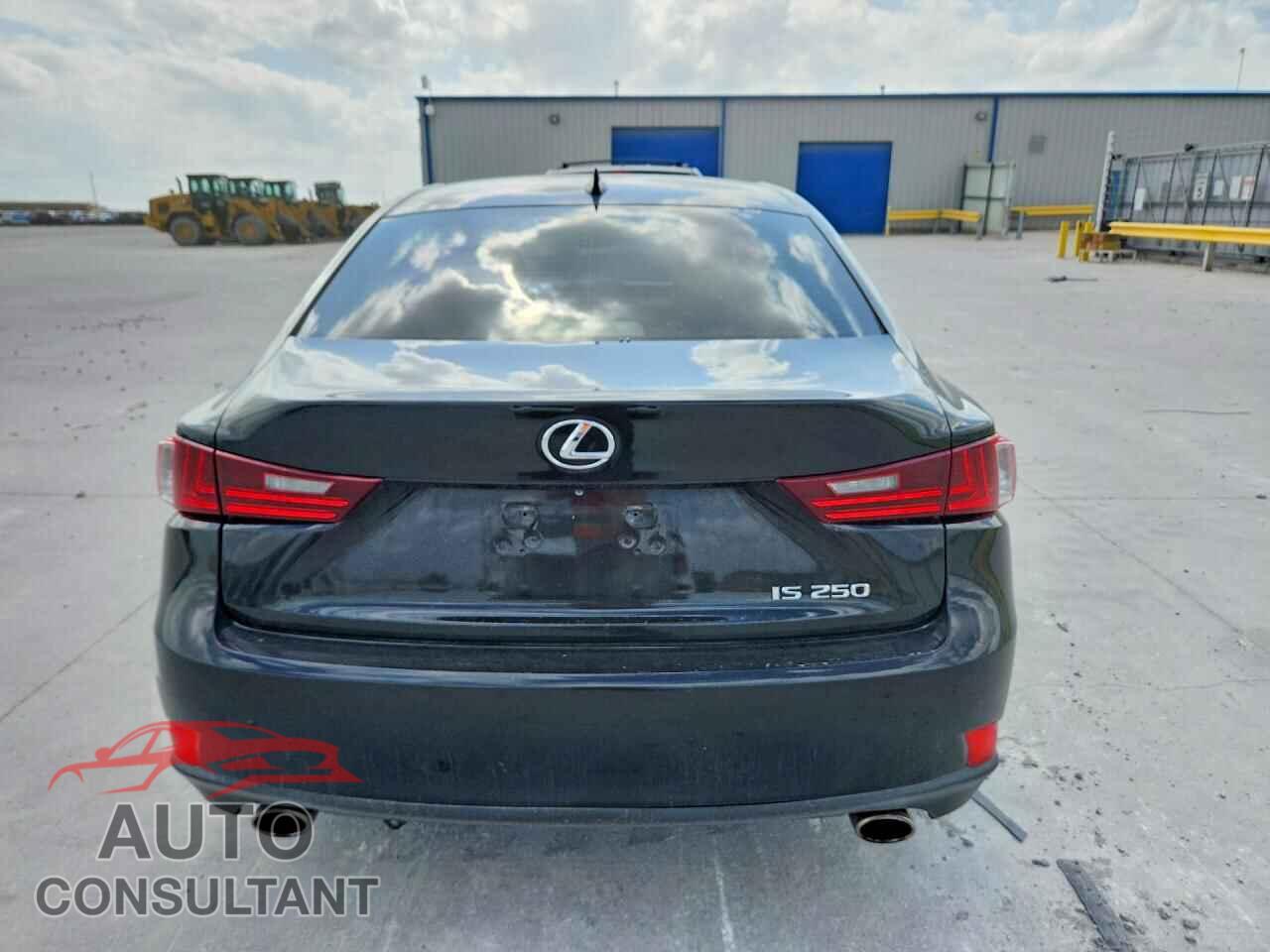 LEXUS IS 2014 - JTHBF1D2XE5036246