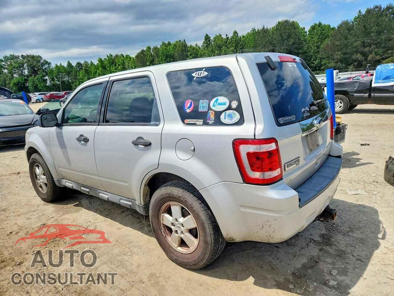 FORD ESCAPE 2010 - 1FMCU0C74AKB09900