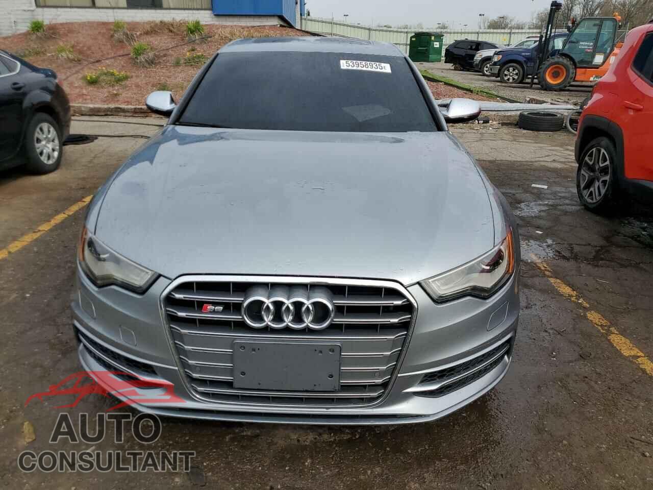 AUDI S6/RS6 2013 - WAUF2AFC8DN109016