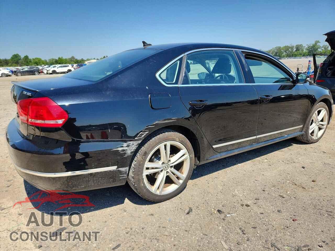 VOLKSWAGEN PASSAT 2014 - 1VWCN7A30EC007792
