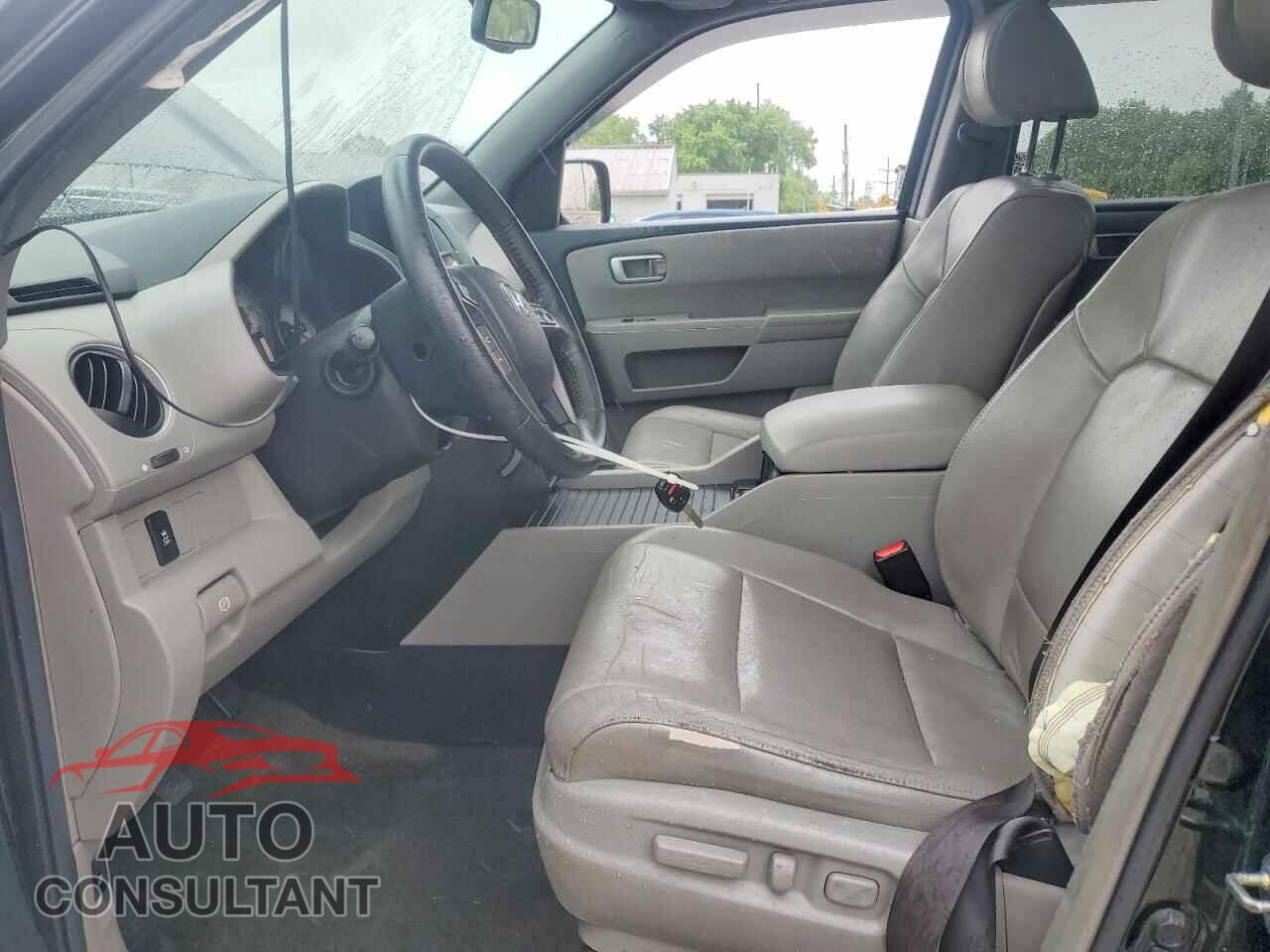 HONDA PILOT 2014 - 5FNYF4H5XEB015154
