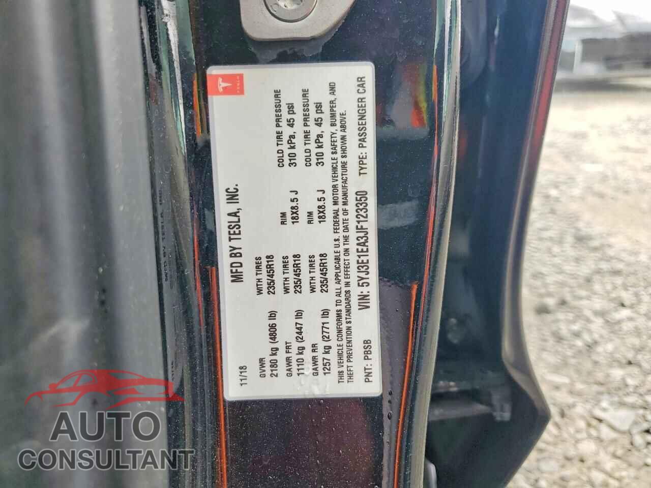 TESLA MODEL 3 2018 - 5YJ3E1EA3JF123350