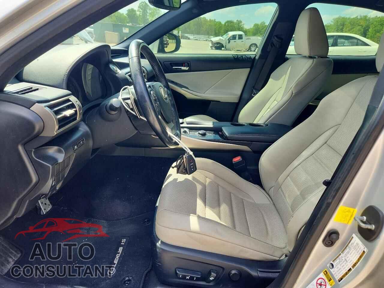 LEXUS IS 2014 - JTHCF1D25E5010528