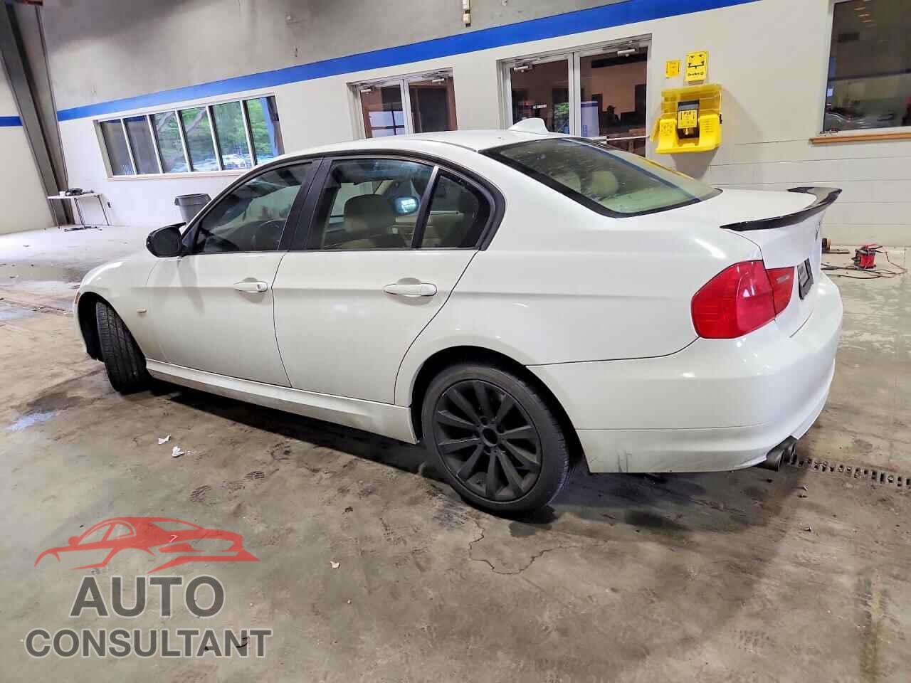 BMW 3 SERIES 2011 - WBAPH7C56BE460709