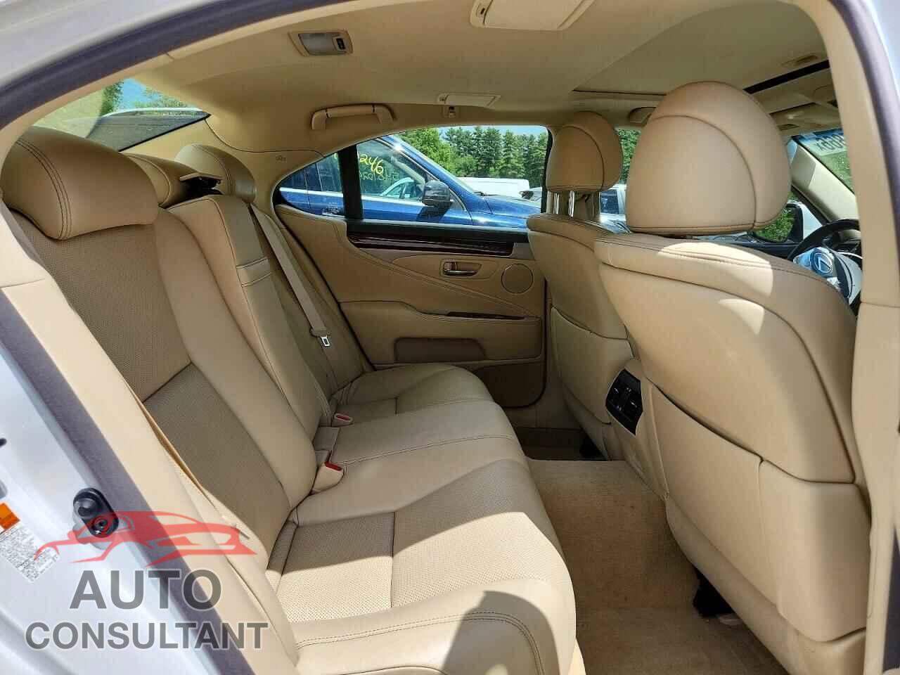 LEXUS LS460 2017 - JTHBL5EF4H5144884
