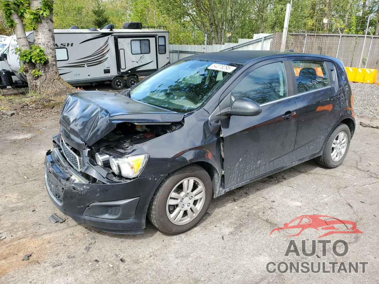 CHEVROLET SONIC 2013 - 1G1JC6SG1D4108031