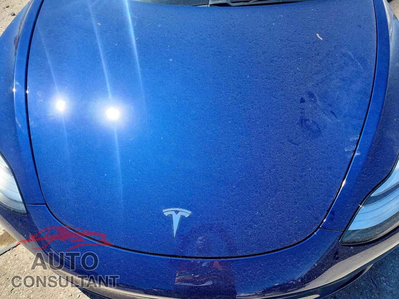 TESLA MODEL 3 2019 - 5YJ3E1EB2KF387718