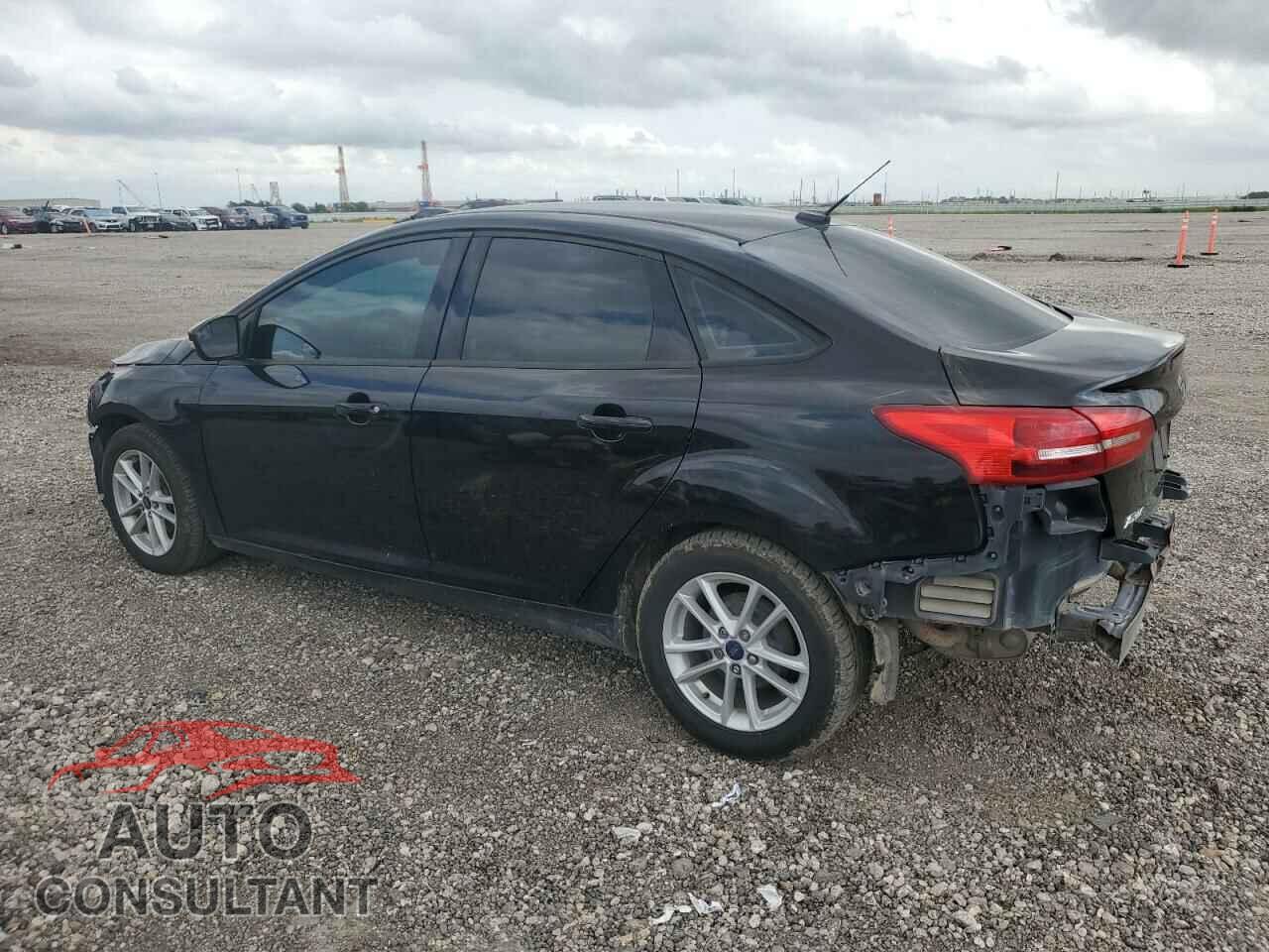 FORD FOCUS 2017 - 1FADP3F28HL337619