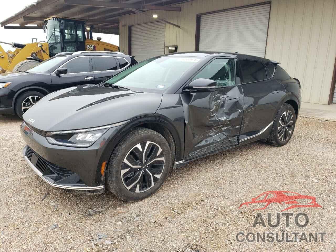 KIA EV6 LIGHT 2023 - KNDC34LA7P5606179