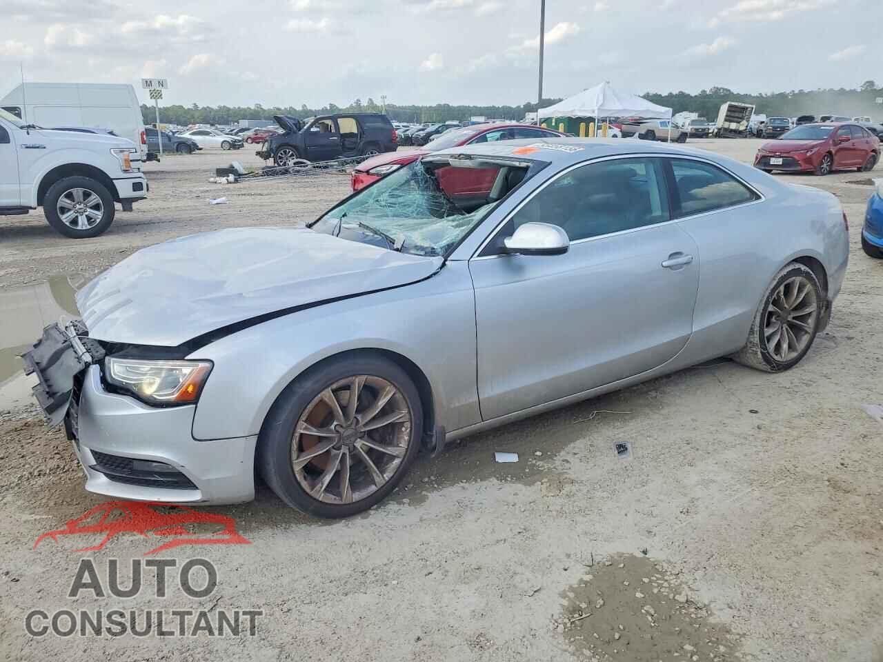 AUDI A5 2013 - WAUVFAFR4DA000385