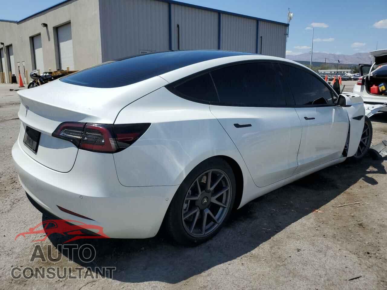 TESLA MODEL 3 2021 - 5YJ3E1EA4MF908545