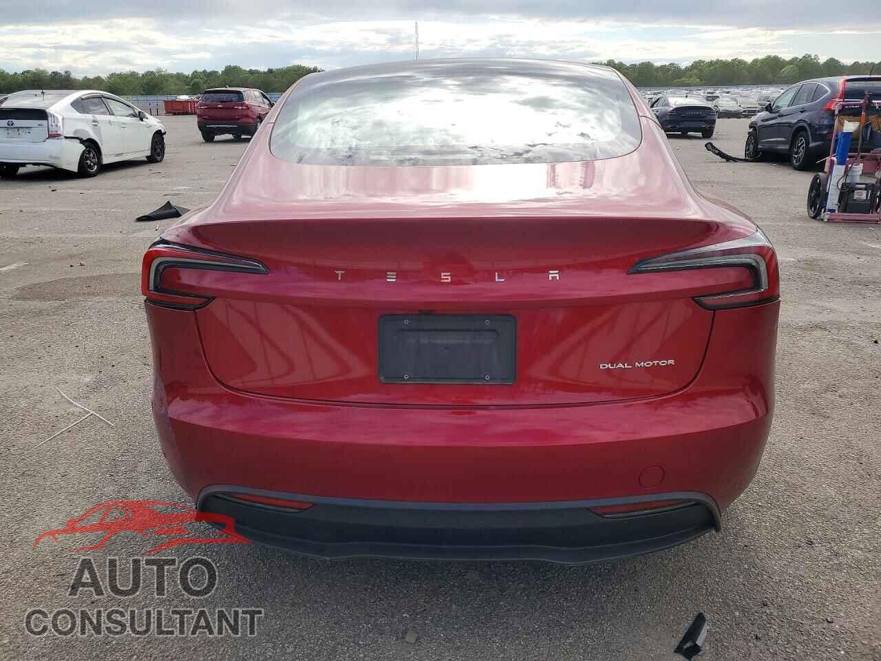 TESLA MODEL 3 2024 - 5YJ3E1EB6RF724739
