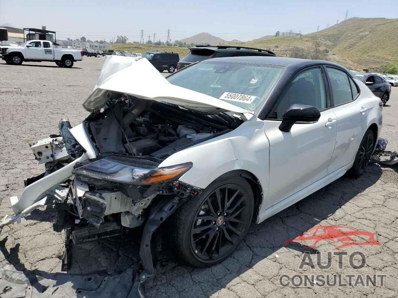TOYOTA CAMRY 2022 - 4T1K31AK3NU043118