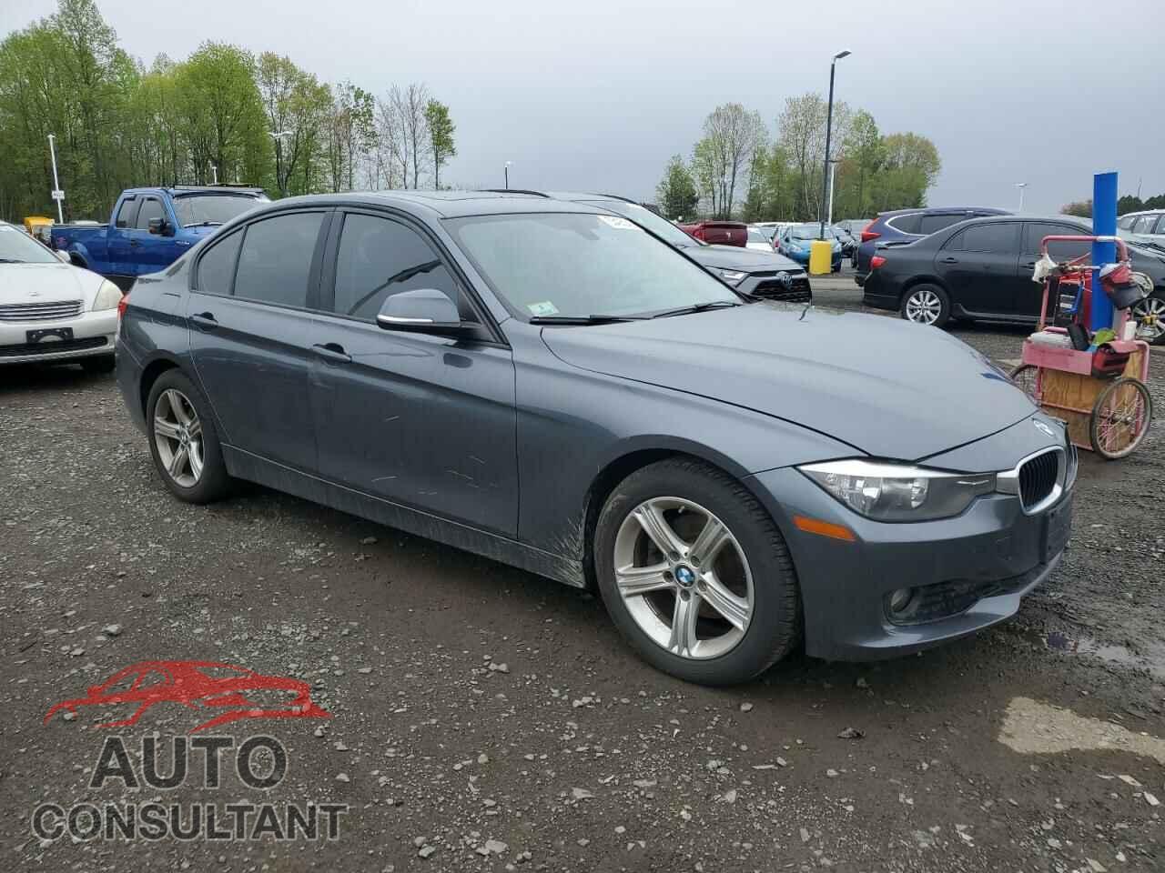 BMW 3 SERIES 2015 - WBA3C3G51FNT51452