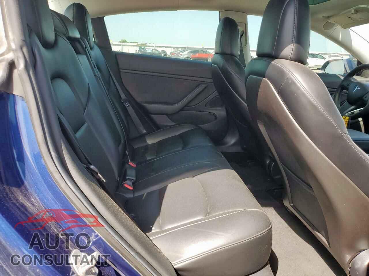 TESLA MODEL 3 2019 - 5YJ3E1EB2KF453300
