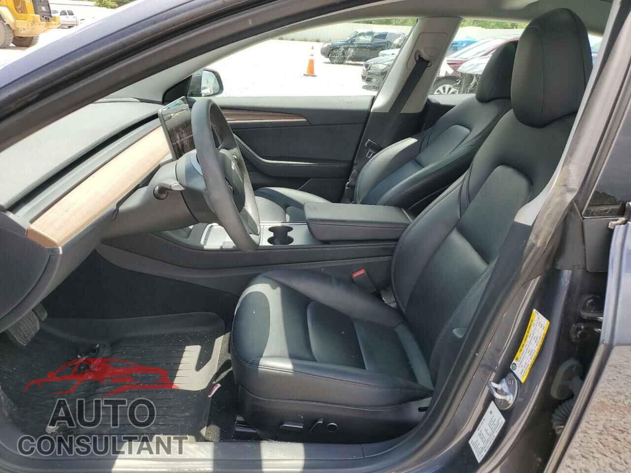 TESLA MODEL 3 2023 - 5YJ3E1EA0PF402795