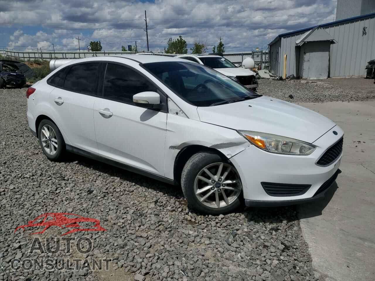 FORD FOCUS 2015 - 1FADP3F20FL294018