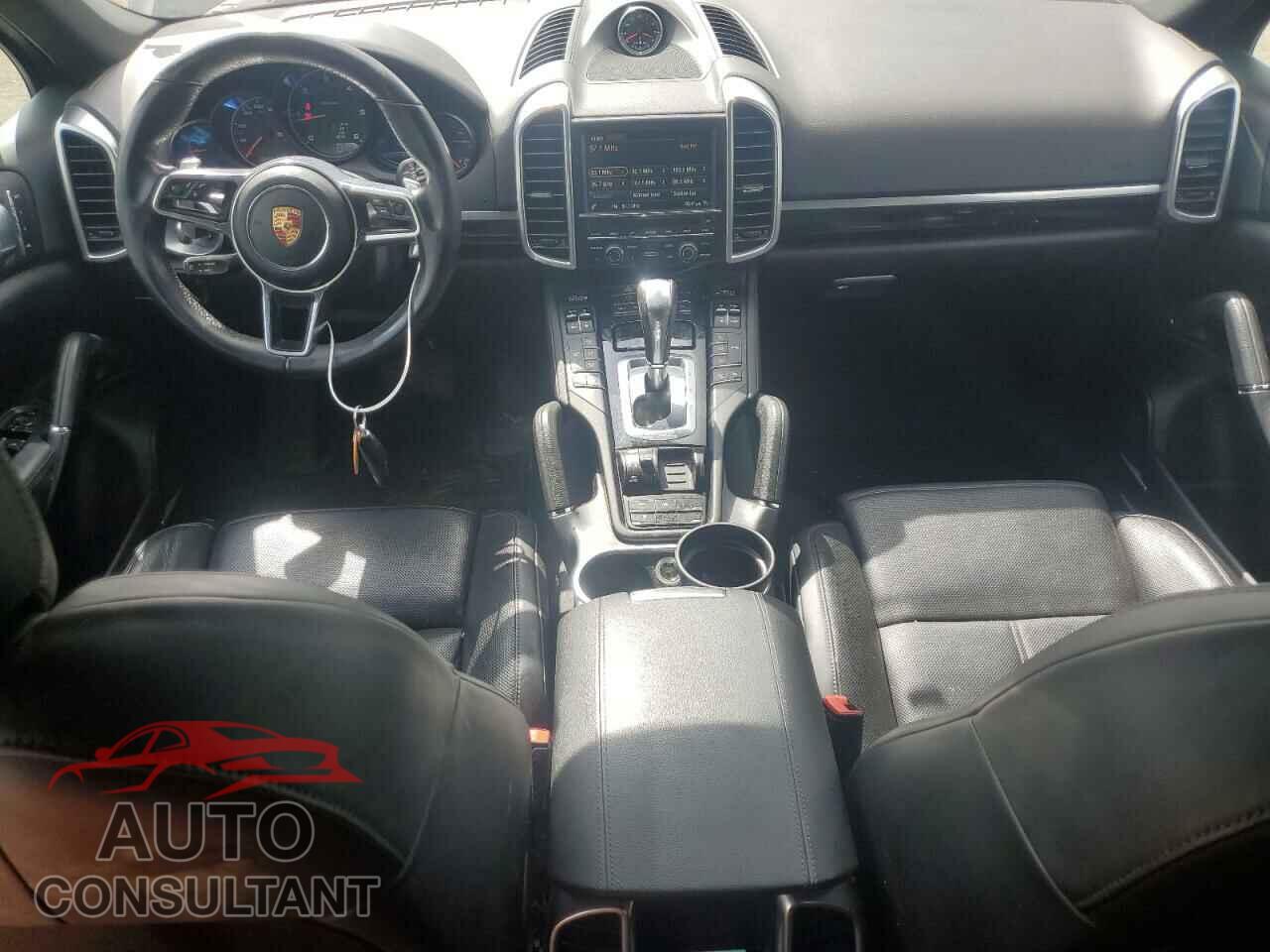 PORSCHE CAYENNE 2015 - WP1AF2A21FLA39197