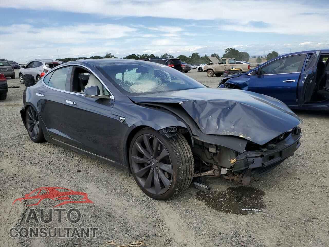 TESLA MODEL S 2017 - 5YJSA1E2XHF209491