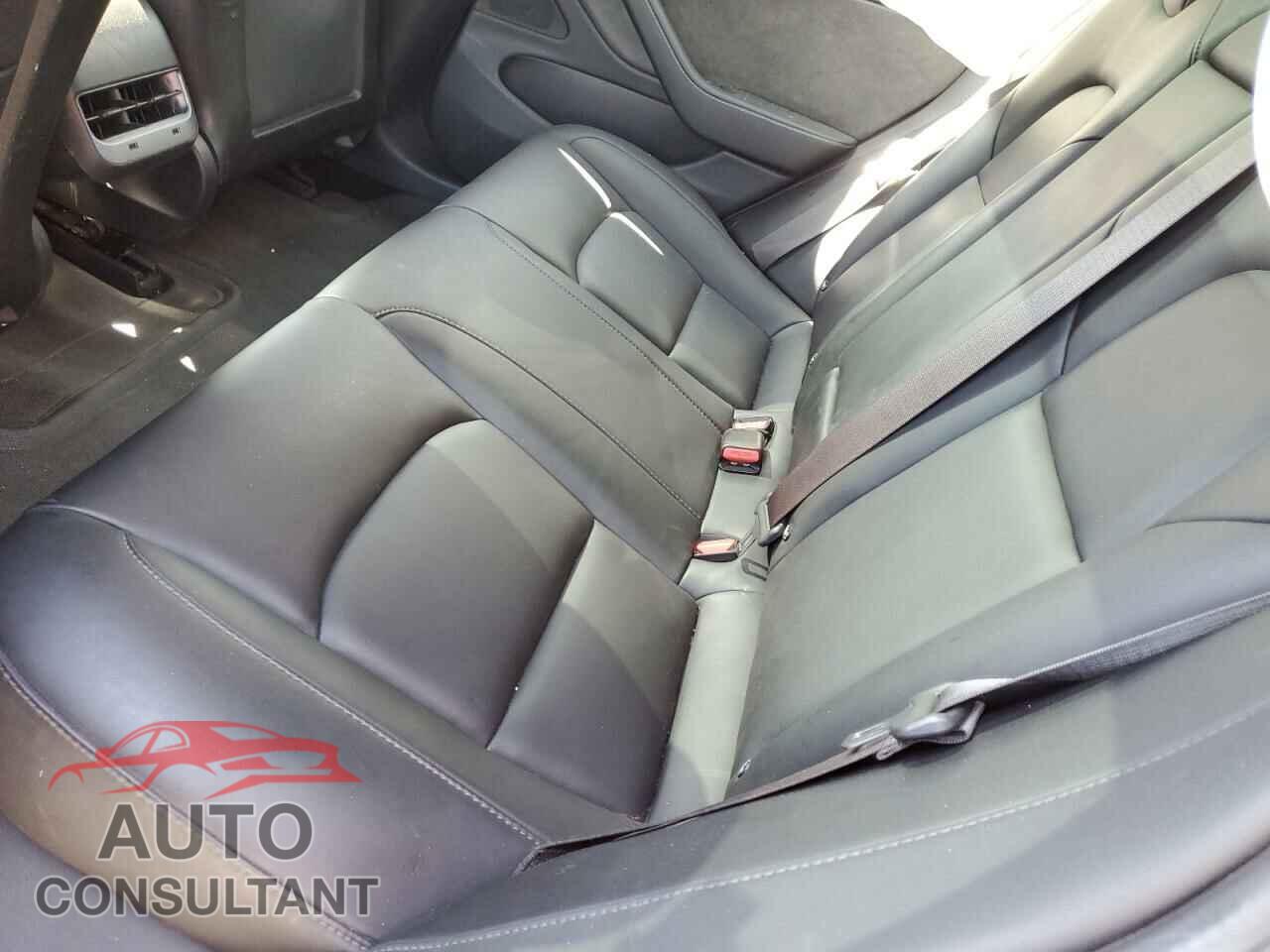 TESLA MODEL 3 2018 - 5YJ3E1EB2JF065692