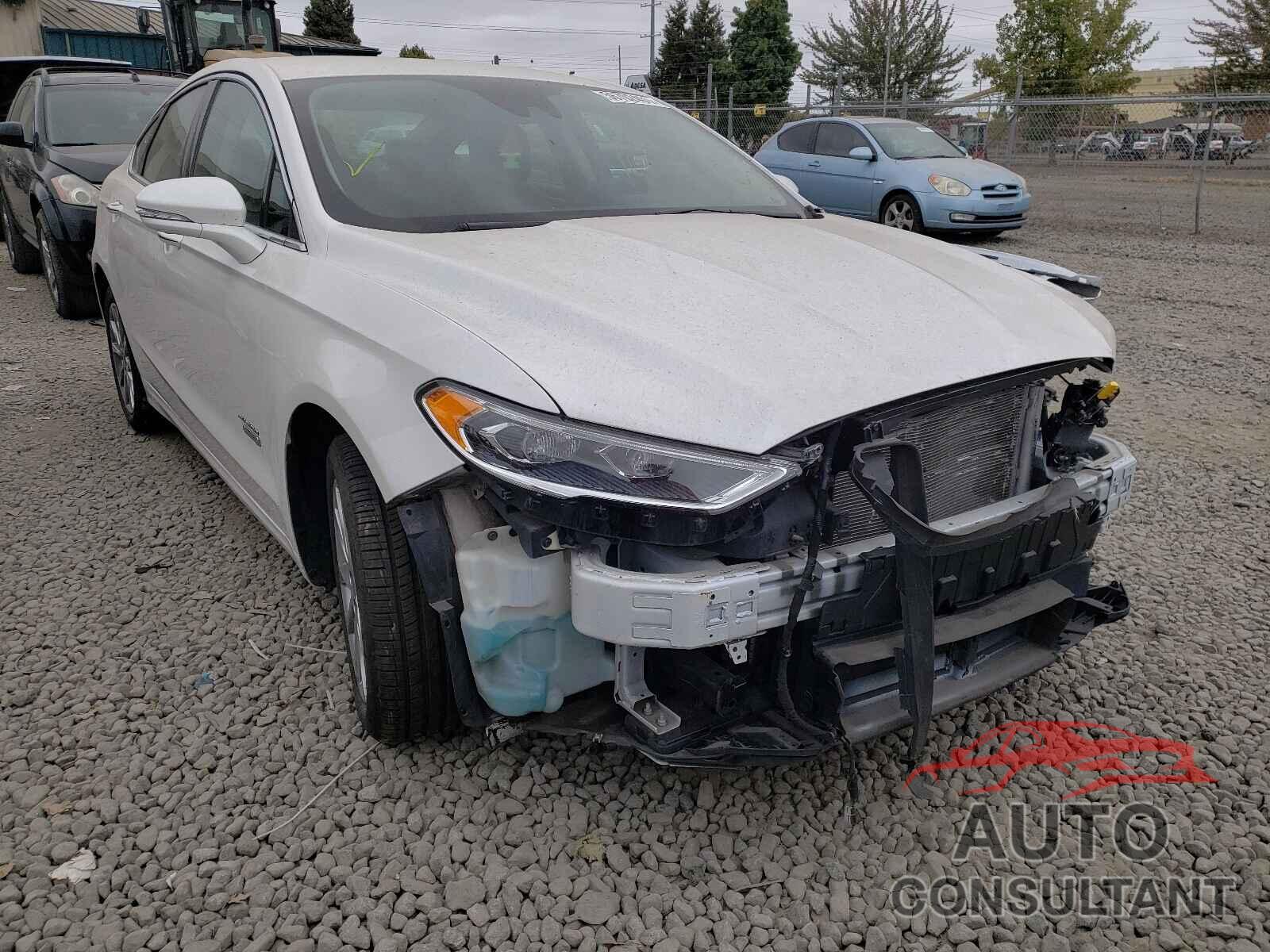 FORD FUSION 2018 - 3FA6P0PU0JR111489