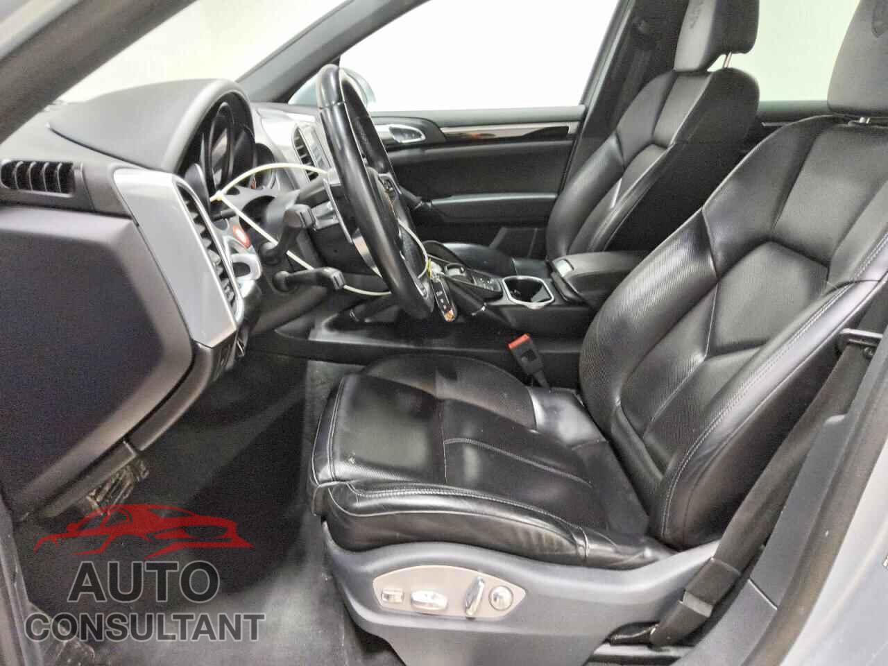 PORSCHE CAYENNE 2017 - WP1AA2A23HKA86464
