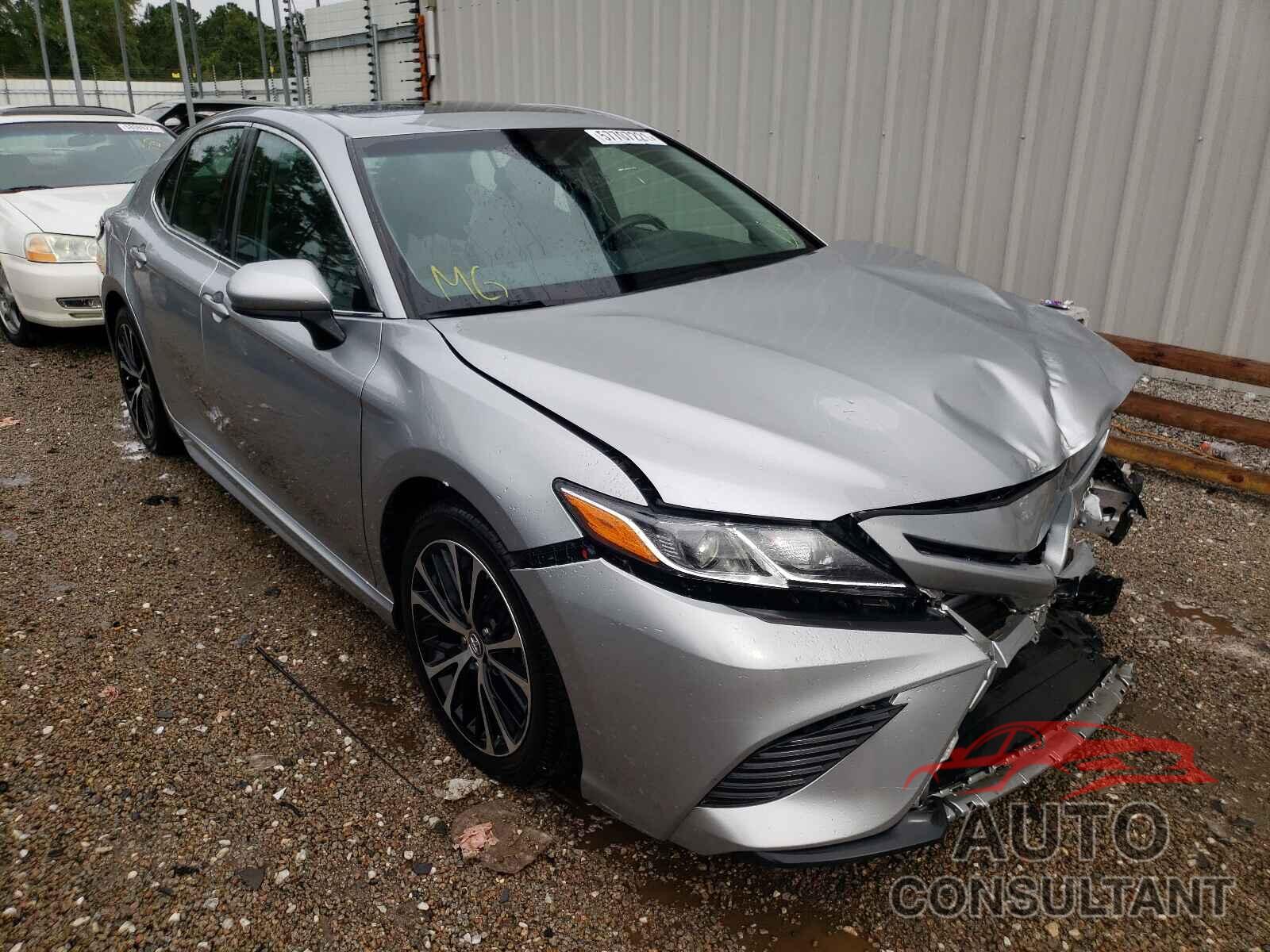 TOYOTA CAMRY 2018 - 4T1B11HK6JU137483