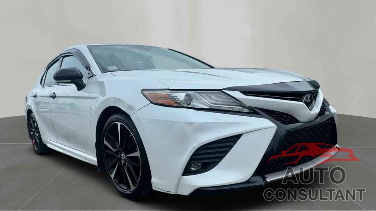 TOYOTA CAMRY 2019 - 4T1B61HK7K7048070