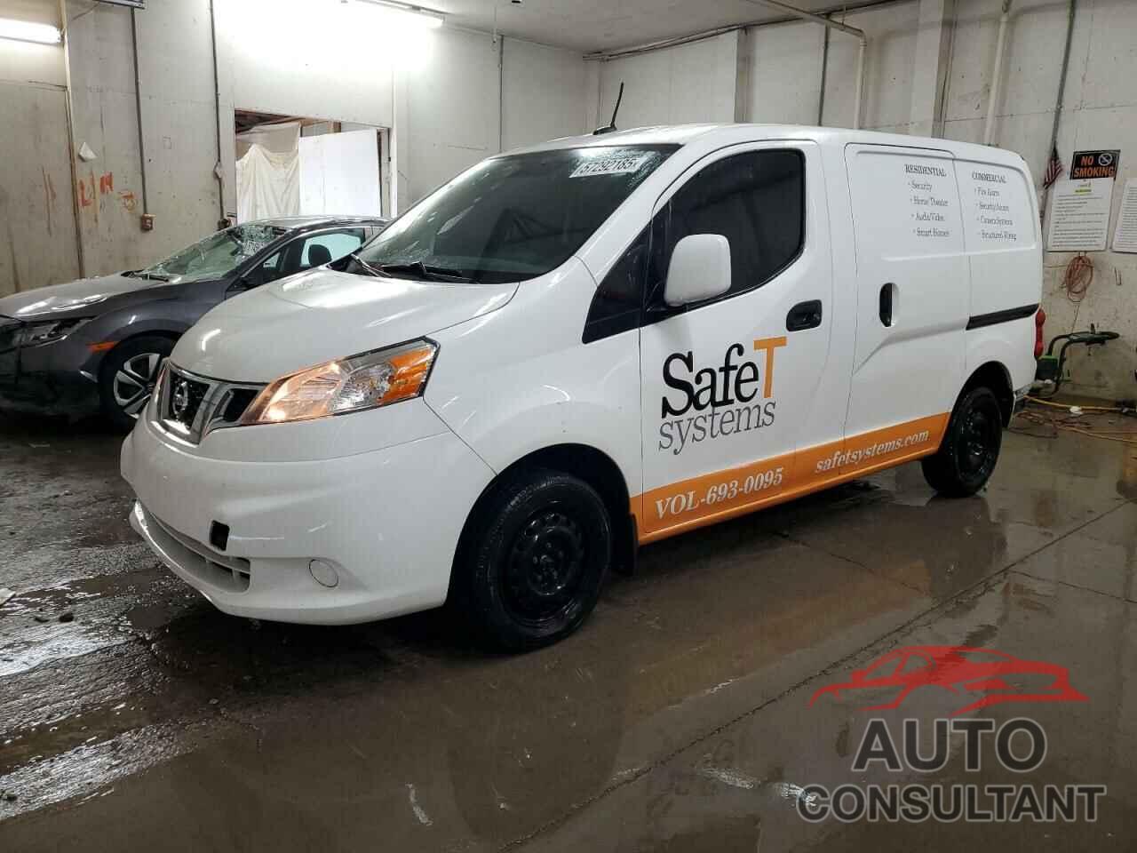 NISSAN NV 2017 - 3N6CM0KN8HK706533