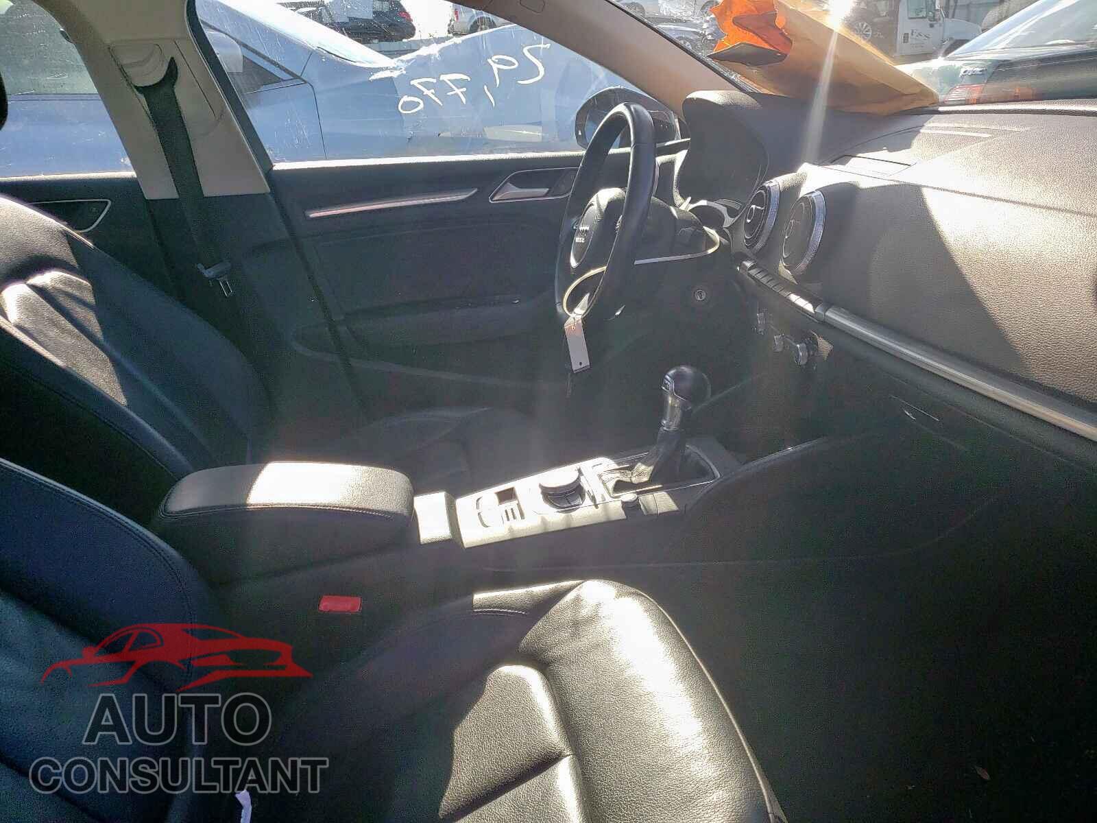 AUDI A3 2015 - WAUAJGFF4F1077315