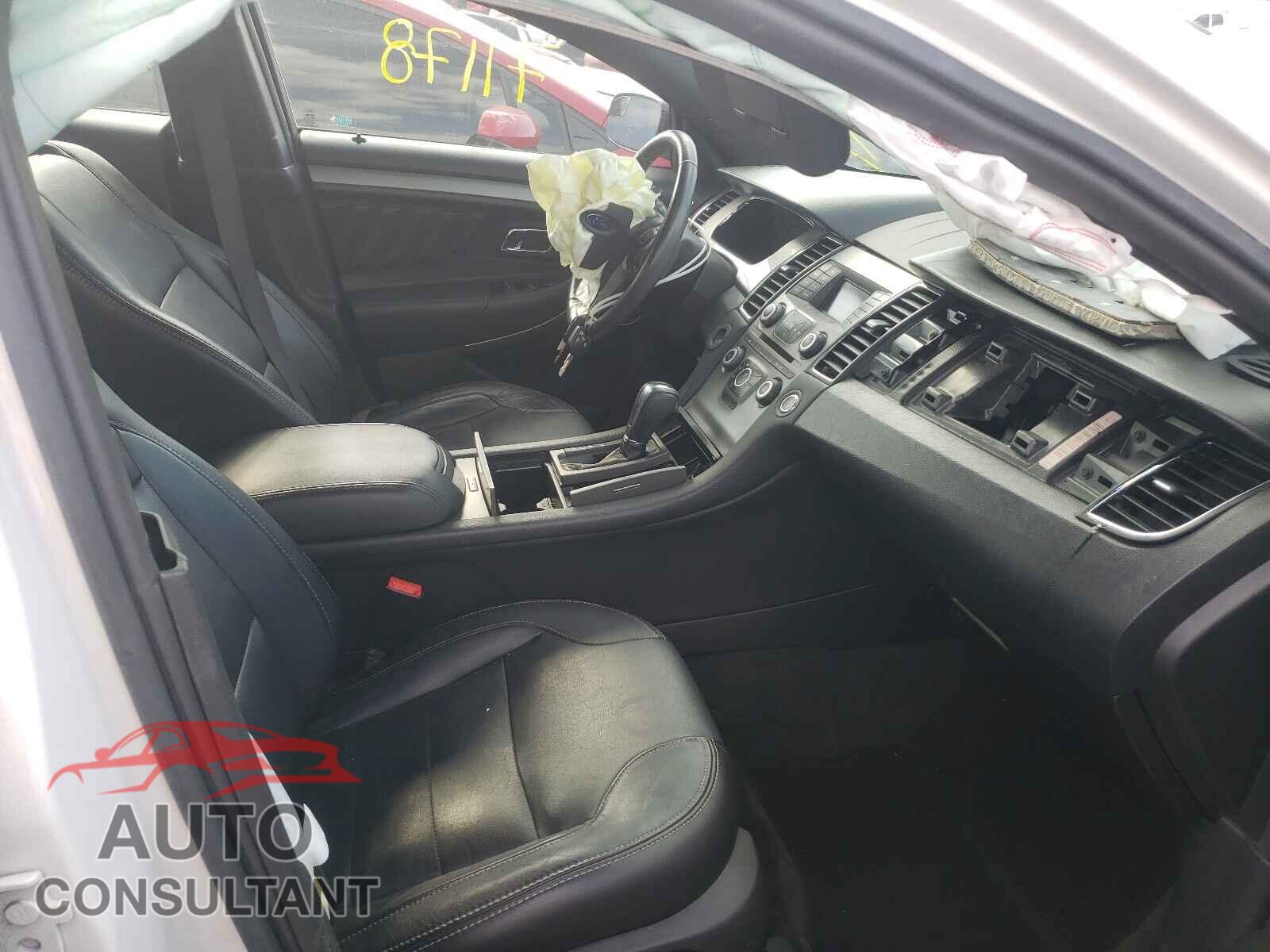 FORD TAURUS 2016 - 1FAHP2E82GG133374