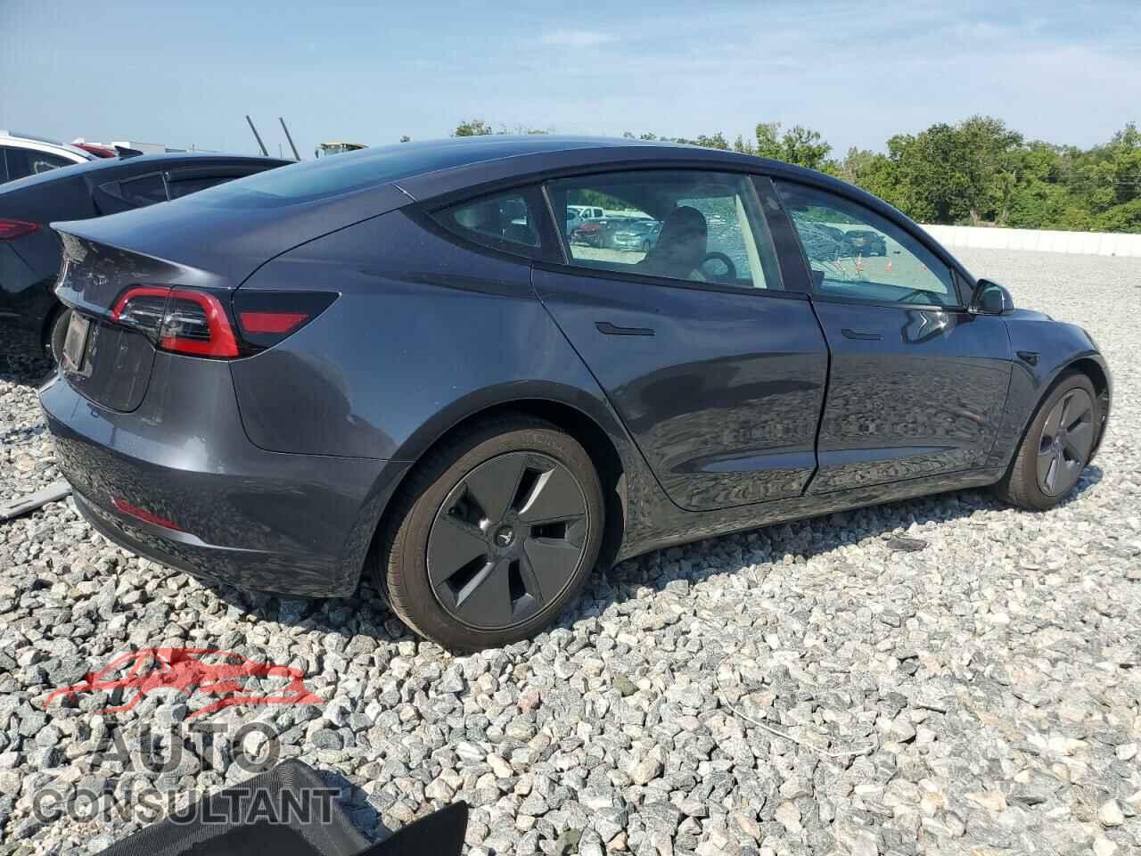 TESLA MODEL 3 2023 - 5YJ3E1EA1PF647301