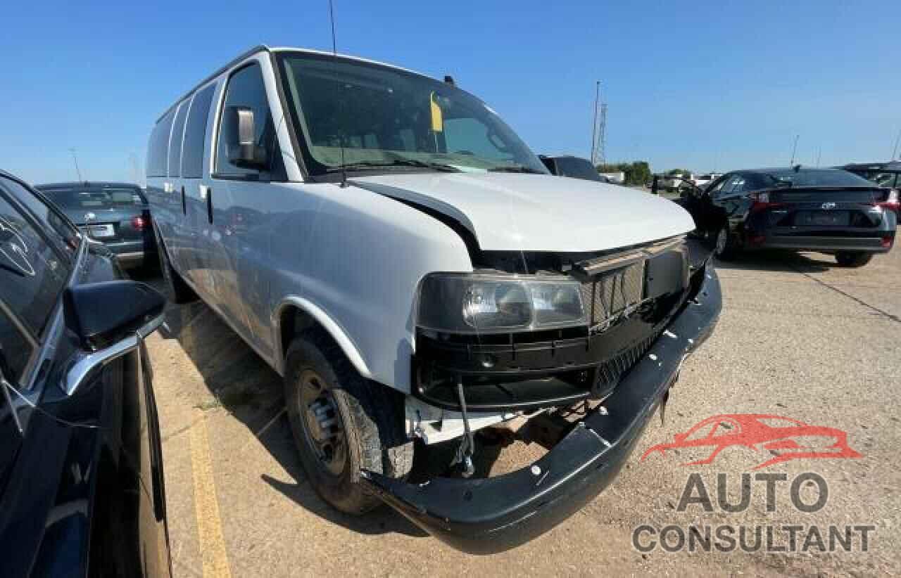 CHEVROLET EXPRESS 2018 - 1GAZGNFG6J1337457