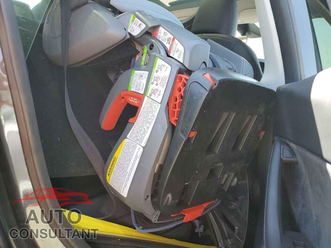 TESLA MODEL Y 2024 - 7SAYGAEE0RF101971