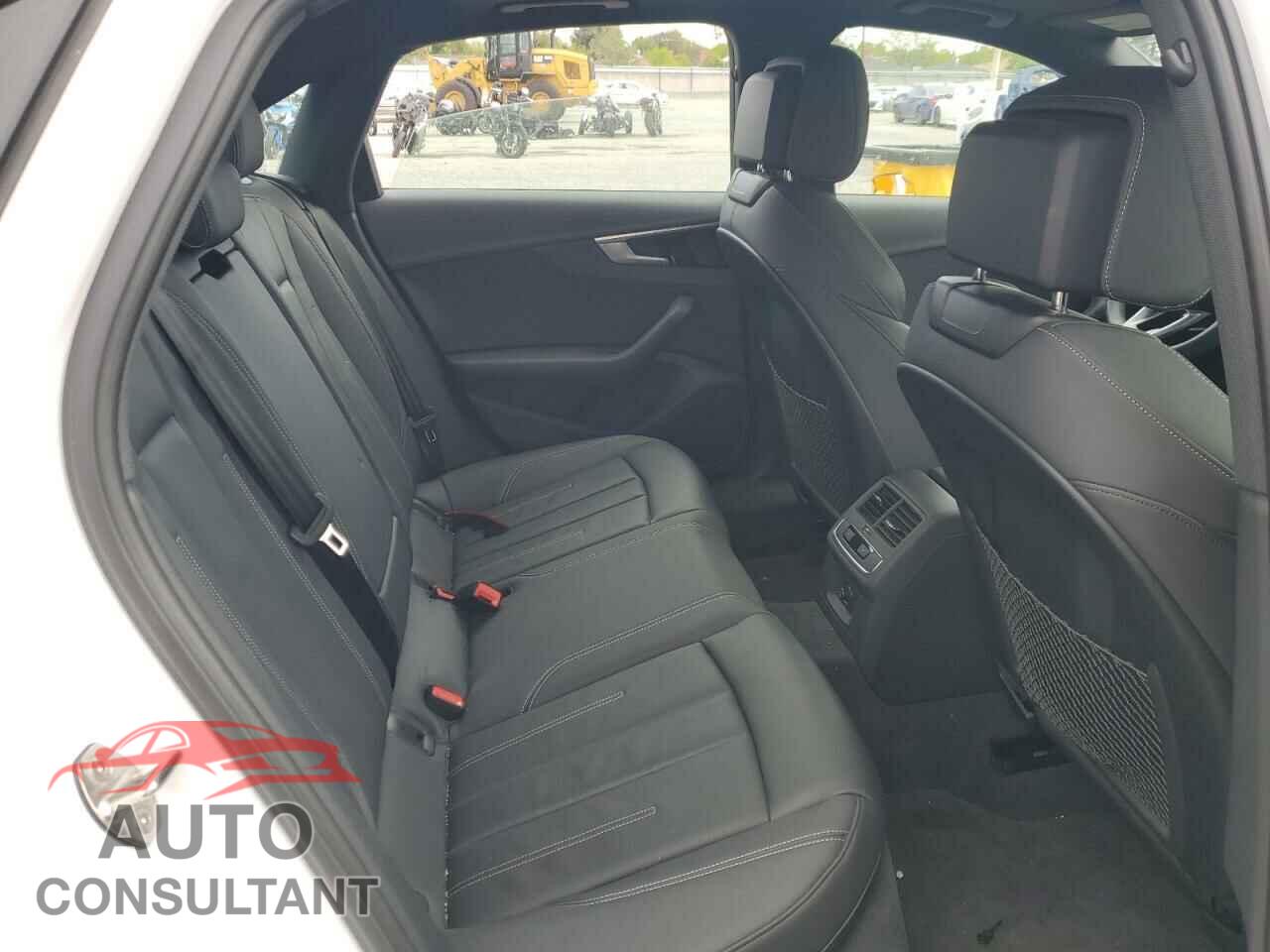 AUDI A4 2024 - WAUDAAF40RN007655