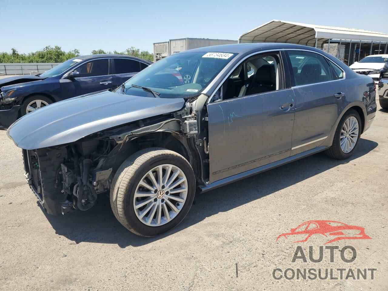 VOLKSWAGEN PASSAT 2017 - 1VWBT7A34HC062848