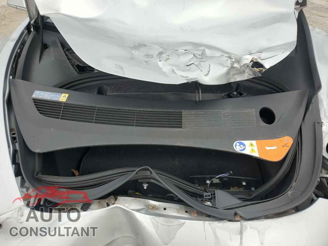 TESLA MODEL 3 2018 - 5YJ3E1EA0JF013517