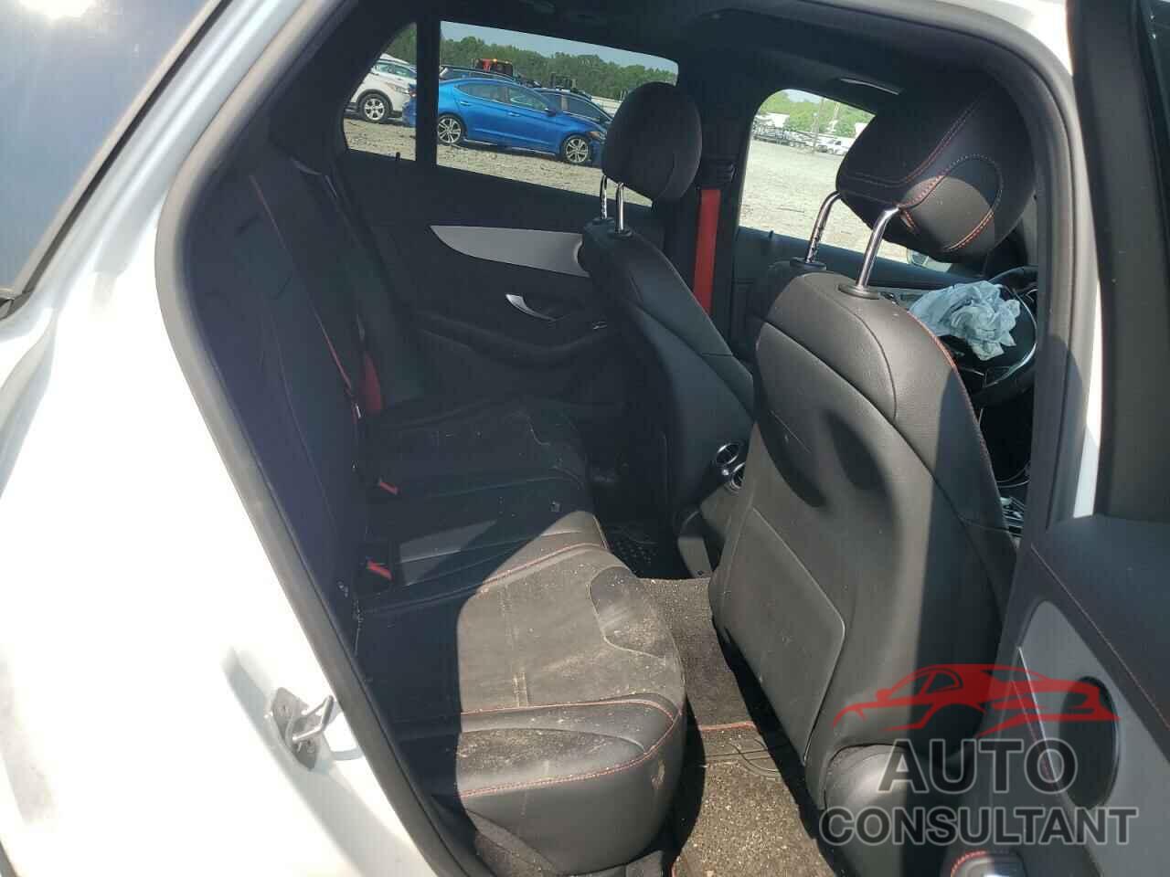MERCEDES-BENZ GLC-CLASS 2019 - WDC0G6EB8KF659074
