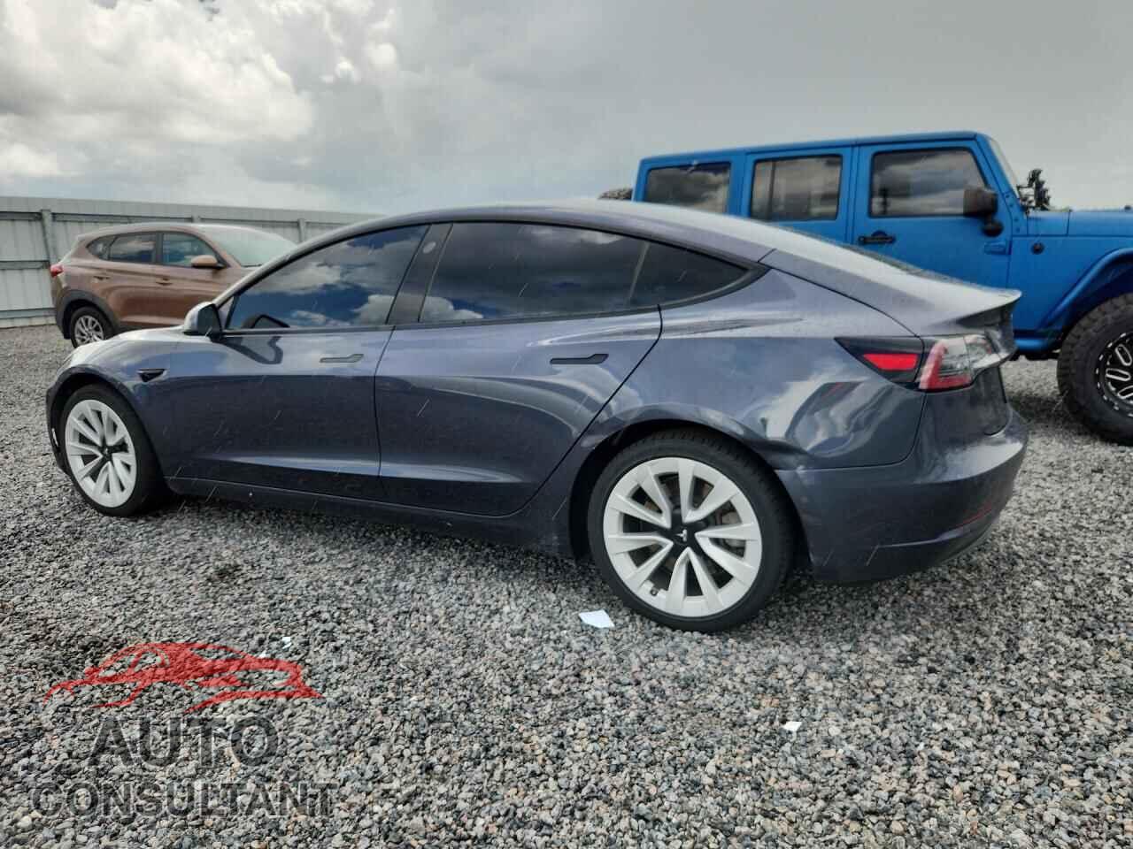 TESLA MODEL 3 2021 - 5YJ3E1EB5MF990231